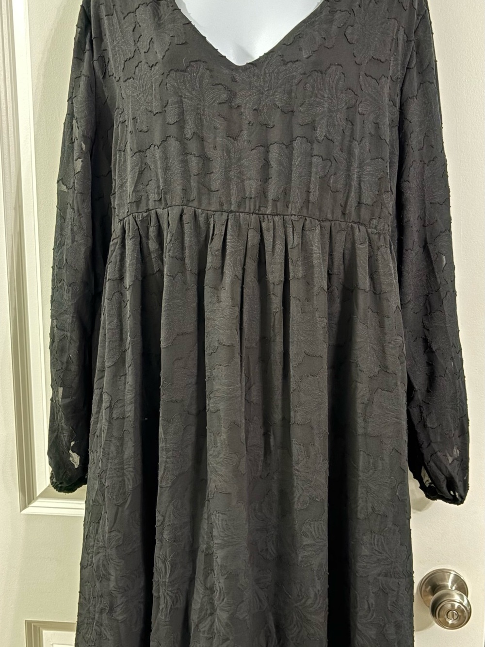 Maurices Black Textured V-Neck Long Sleeve Dress